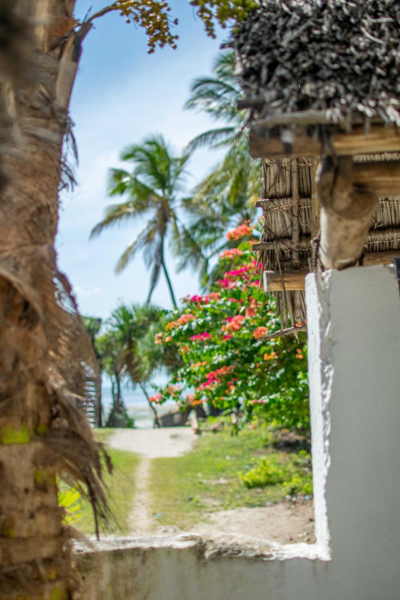 Beachfront Villa Ladha Ya Zanzibar Jambiani  Exterior photo