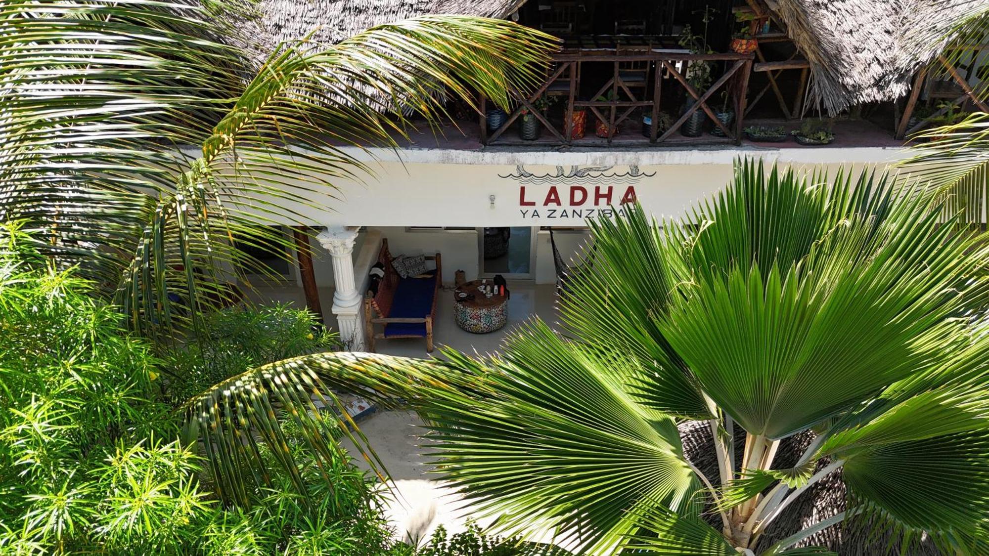 Beachfront Villa Ladha Ya Zanzibar Jambiani  Exterior photo
